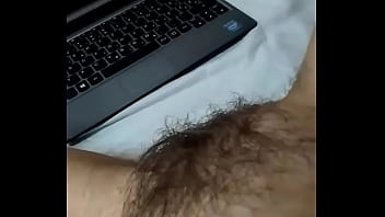 Watching Porn on my Laptop and Rubbing